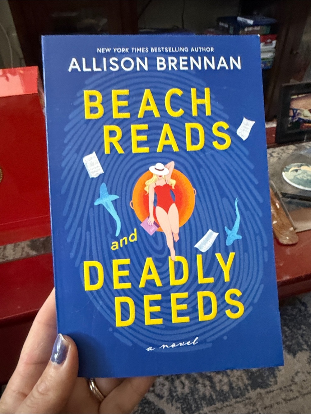 Allison Brennan - Beach Reads and Deadly Deeds (Blue Cover)